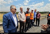 بازدید معاون عمرانی استانداری از بهسازی آزادراه زنجان-تبریز