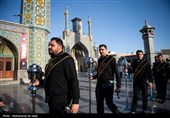 آیین تعویض پرچم حرم مطهر حضرت معصومه (س) بمناسبت آغاز ماه محرم