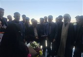سفر وزیر ارشاد به لامرد با محور دیدار با خانواده شهدا