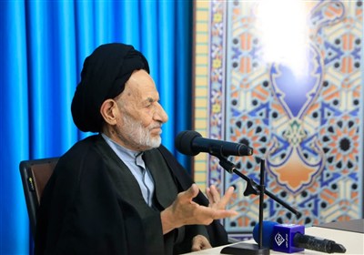 شعر و هنر از مهم‌ترین ابزارهای جبهه حق در جنگ شناختی است