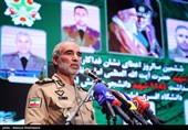 مراسم تجلیل و اهدای نشان فداکاری به خانواده‌های شهدا
