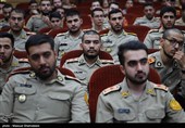 مراسم تجلیل و اهدای نشان فداکاری به خانواده‌های شهدا