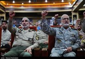 مراسم تجلیل و اهدای نشان فداکاری به خانواده‌های شهدا