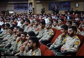 مراسم تجلیل و اهدای نشان فداکاری به خانواده‌های شهدا