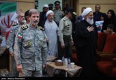 مراسم تجلیل و اهدای نشان فداکاری به خانواده‌های شهدا