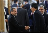 نشست وزیر امورخارجه با سفرا و روسای نمایندگی‌های خارجی و بین‌المللی