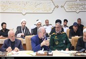 دبیرخانه دائمی بزرگداشت رهبر شهید در قم تشکیل شود