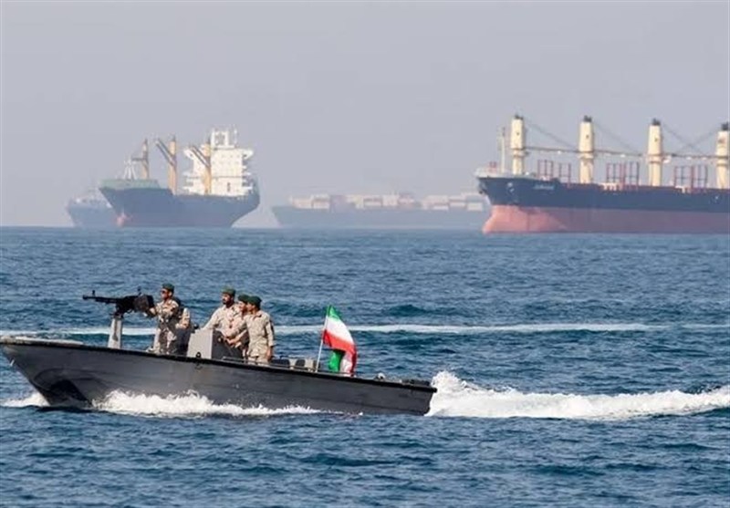 Calls Grow to Keep Hormuz Closed, Cancel Talks Until Israel Leaves Lebanon