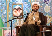 رمز مصونیت انقلاب اسلامی پایبندی به اصول و همراهی با رهبری است