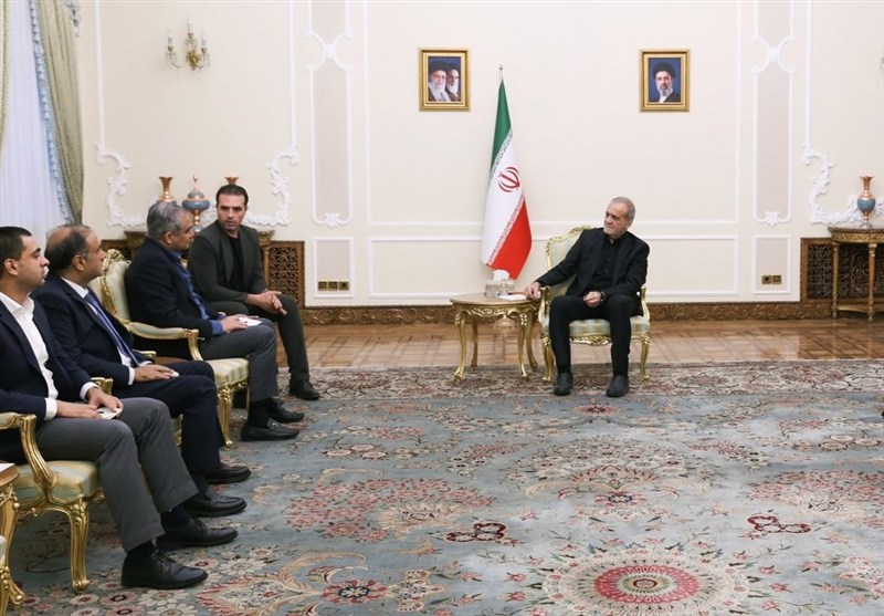 Iranian President Hails Pakistan’s Constructive Role in Regional Diplomacy