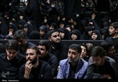 اولین شب مراسم عزاداری ماه محرم در جوار محل عروج ملکوتی قائد شهید انقلاب اسلامی