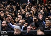 اولین شب مراسم عزاداری ماه محرم در جوار محل عروج ملکوتی قائد شهید انقلاب اسلامی