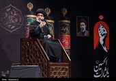 اولین شب مراسم عزاداری ماه محرم در جوار محل عروج ملکوتی قائد شهید انقلاب اسلامی