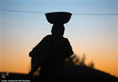 تهیه و توزیع غذای نذری در مناطق محروم جنوب شرق کشور