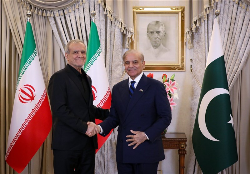 Iranian President Calls for Stronger Strategic Partnership with Pakistan
