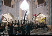 آیین علم‌گردانی هیئت‌های مذهبی مشهد در حرم مطهر رضوی