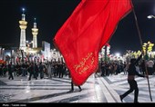 آیین علم‌گردانی هیئت‌های مذهبی مشهد در حرم مطهر رضوی
