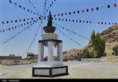 رونمایی از تندیس‌های مقاومت و وفاداری در چرام