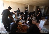 آیین سنتی توزیع نذری در روستای اراضی -اصفهان