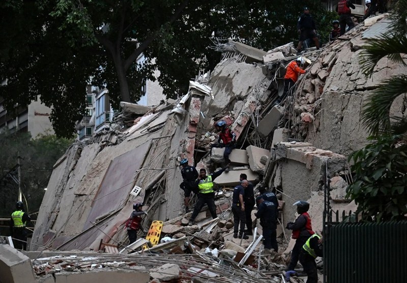 Venezuela Hit by Powerful Quakes as Death Toll May Reach 10,000