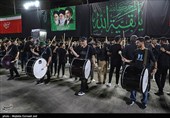 مراسم عزاداری شاه حسین گویان شب عاشورای حسینی در ارومیه