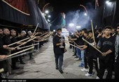 مراسم عزاداری شاه حسین گویان شب عاشورای حسینی در ارومیه