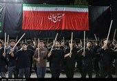 مراسم عزاداری شاه حسین گویان شب عاشورای حسینی در ارومیه