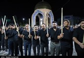 مراسم عزاداری شاه حسین گویان شب عاشورای حسینی در ارومیه
