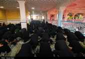 اقامه نماز ظهر عاشورا در زنجان