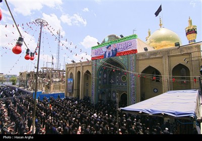 اقامه نماز ظهر عاشورا در حسینیه اعظم زنجان