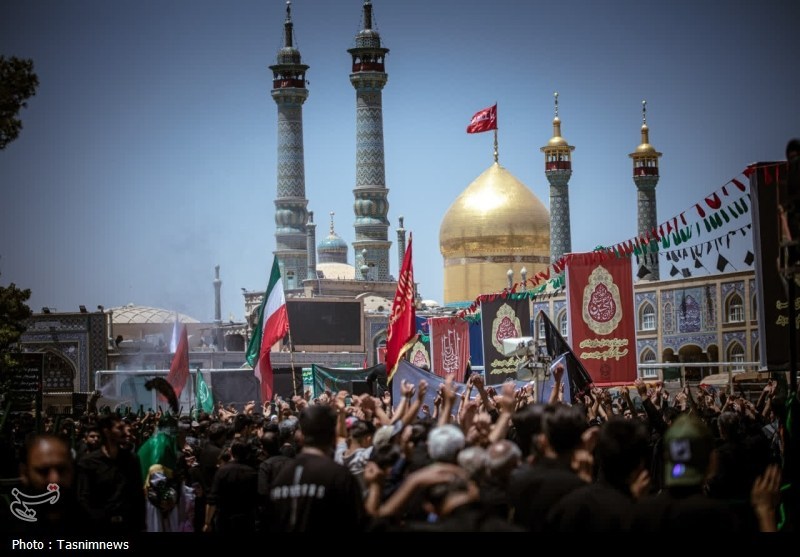 قم در روز عاشورا؛ از عزای سیدالشهدا(ع) تا تجدید بیعت با ولایت + عکس