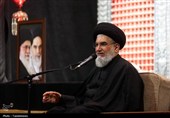 حضور بانوان عزادار در جوار حرم کریمه اهل‌بیت(س) روز عاشورا