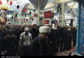 اقامه مراسم عزا و نماز ظهر عاشورا در بندرلنگه