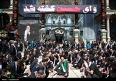 شور عاشورایی هیئت‌های مذهبی در حرم بانوی کرامت