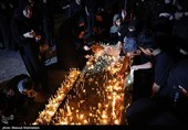 عزاداری شام غریبان حسینی در میدان انقلاب