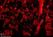عزاداری شام غریبان حسینی در میدان انقلاب