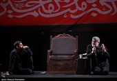 عزاداری شام غریبان حسینی در میدان انقلاب