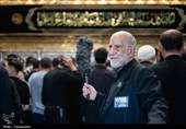خادمان زائران در روز عاشورا