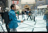 خادمان زائران در روز عاشورا