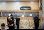 خادمان زائران در روز عاشورا