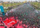 حشود ملیونیة تحیی زیارة العاشر من محرم فی کربلاء وسط نجاح أمنی وخدمی لافت
