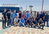تسلیم 22 بحاراً إیرانیاً من طاقم ناقلة نفط احتجزتها أمریکا إلى الجانب الإیرانی فی کراتشی