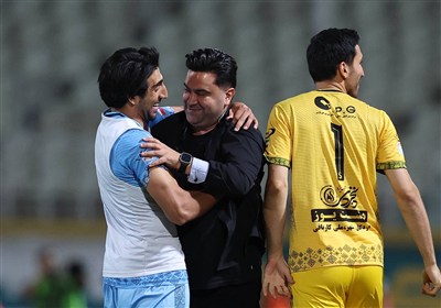 اخباری: می‌خواستند پرسپولیس و گل‌گهر شانس داشته باشند/دغدغه کسی نبودیم