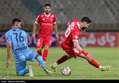 دیدار تیم‌های فوتبال پرسپولیس - چادرملو