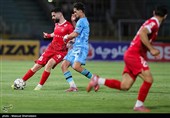 دیدار تیم‌های فوتبال پرسپولیس - چادرملو