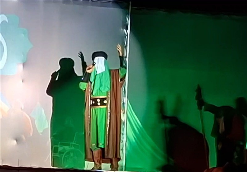 تلفیق حماسه حسینی با حماسه بعثت مردم ایران