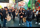 روایت مصائب اهل‌بیت(ع) در حرکت کاروان نمادین اسرای کربلا در ورامین