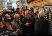 تشرف پزشکیان به زیارت حضرت معصومه (س)