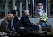 دیدار پزشکیان با خانواده شهید خطیب