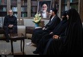 دیدار پزشکیان با خانواده شهید خطیب